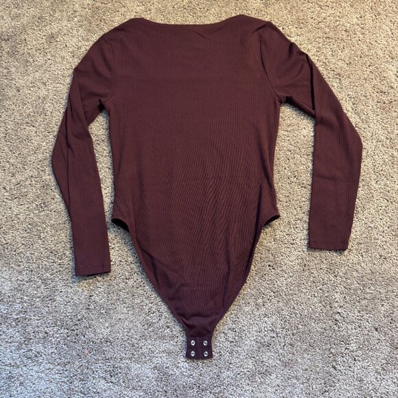 Old Navy Maroon Long Sleeve Ribbed Bodysuit – Size Large - Picture 4 of 4